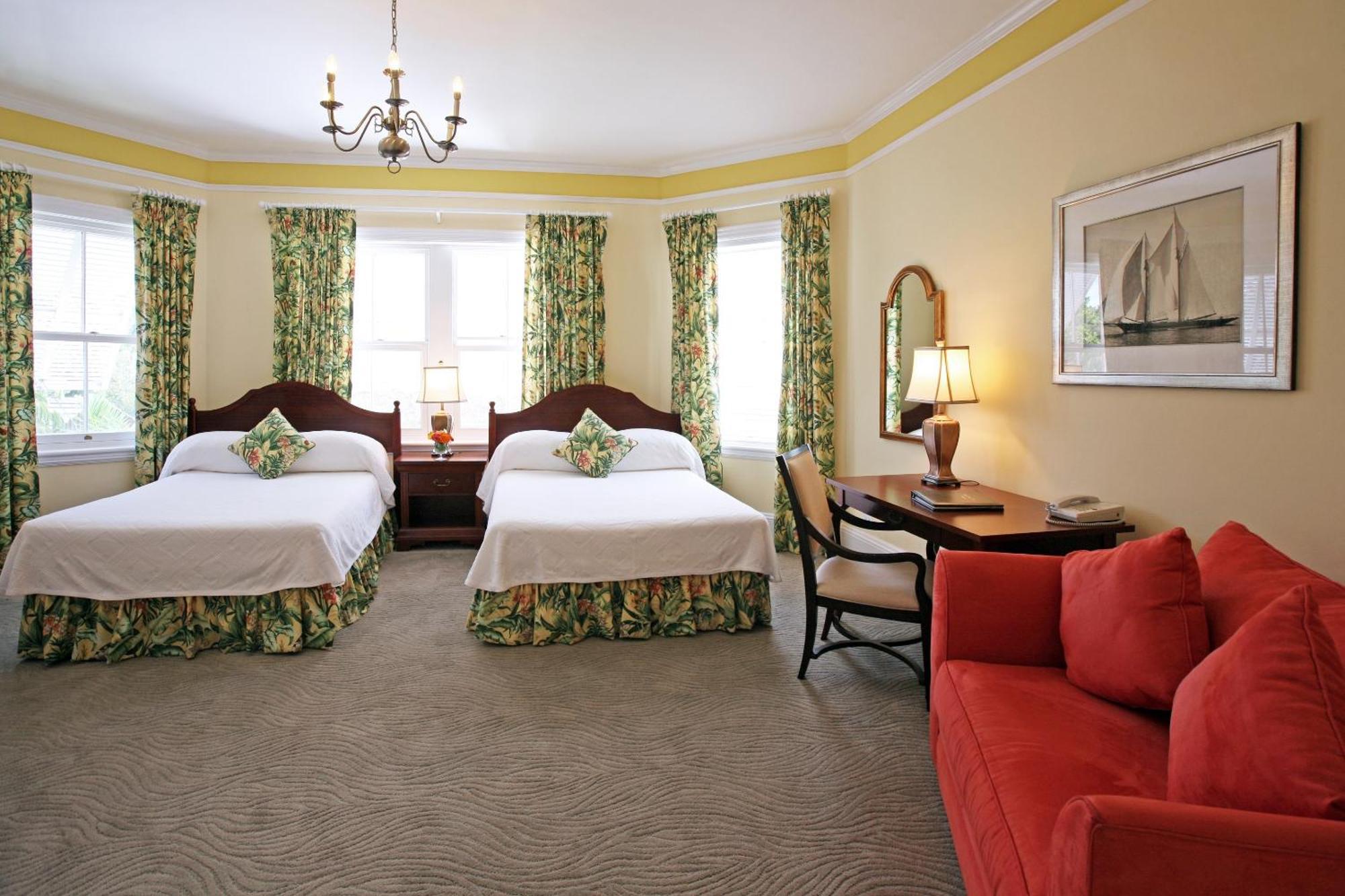 Deluxe Room,1606564702:JPEG